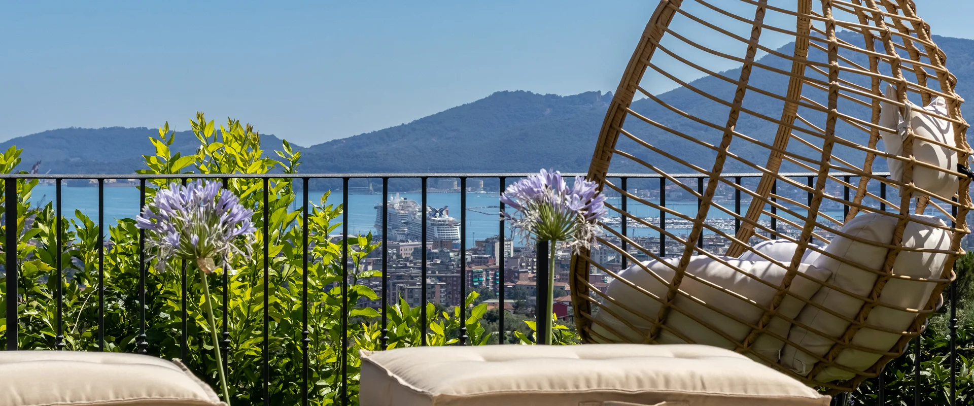 Luxury villa to rent in Liguria — Villa Amaranta La Spezia