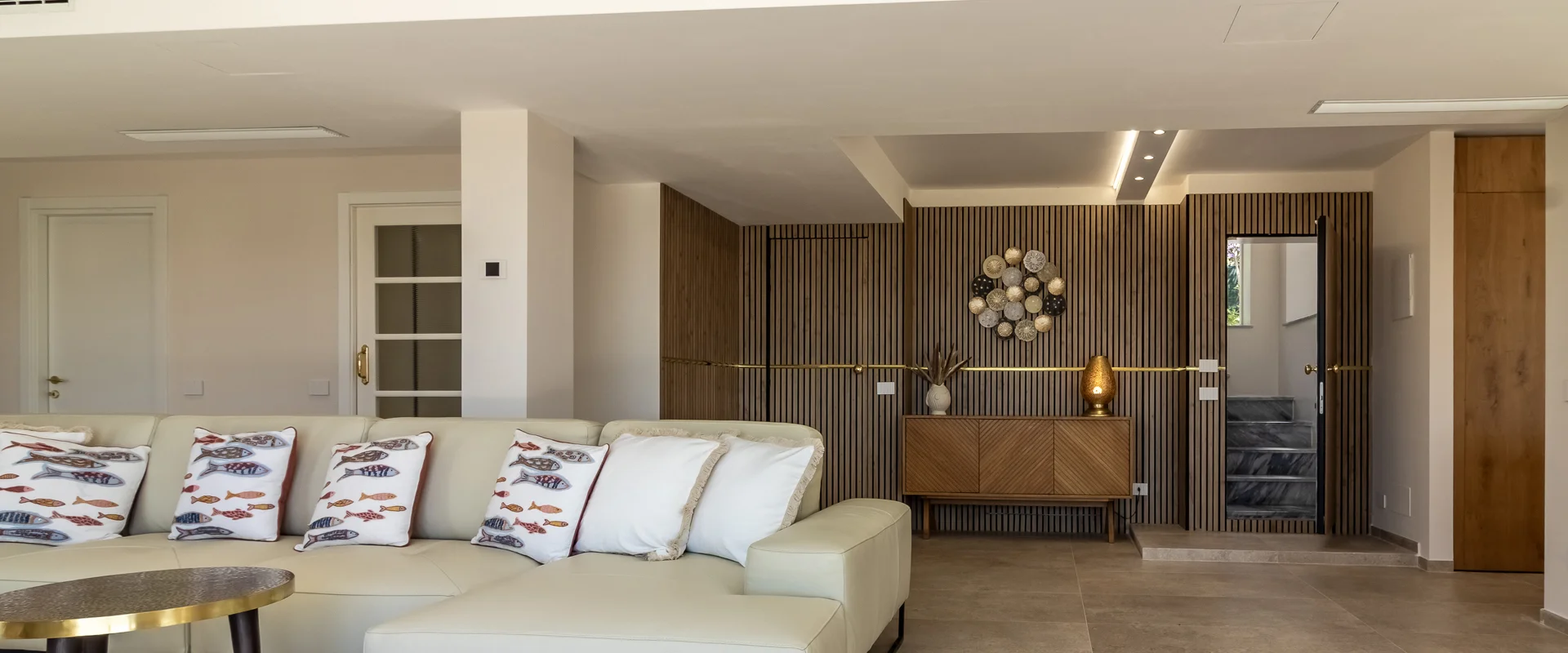 Jacuzzi and terrace at Villa Amaranta Liguria