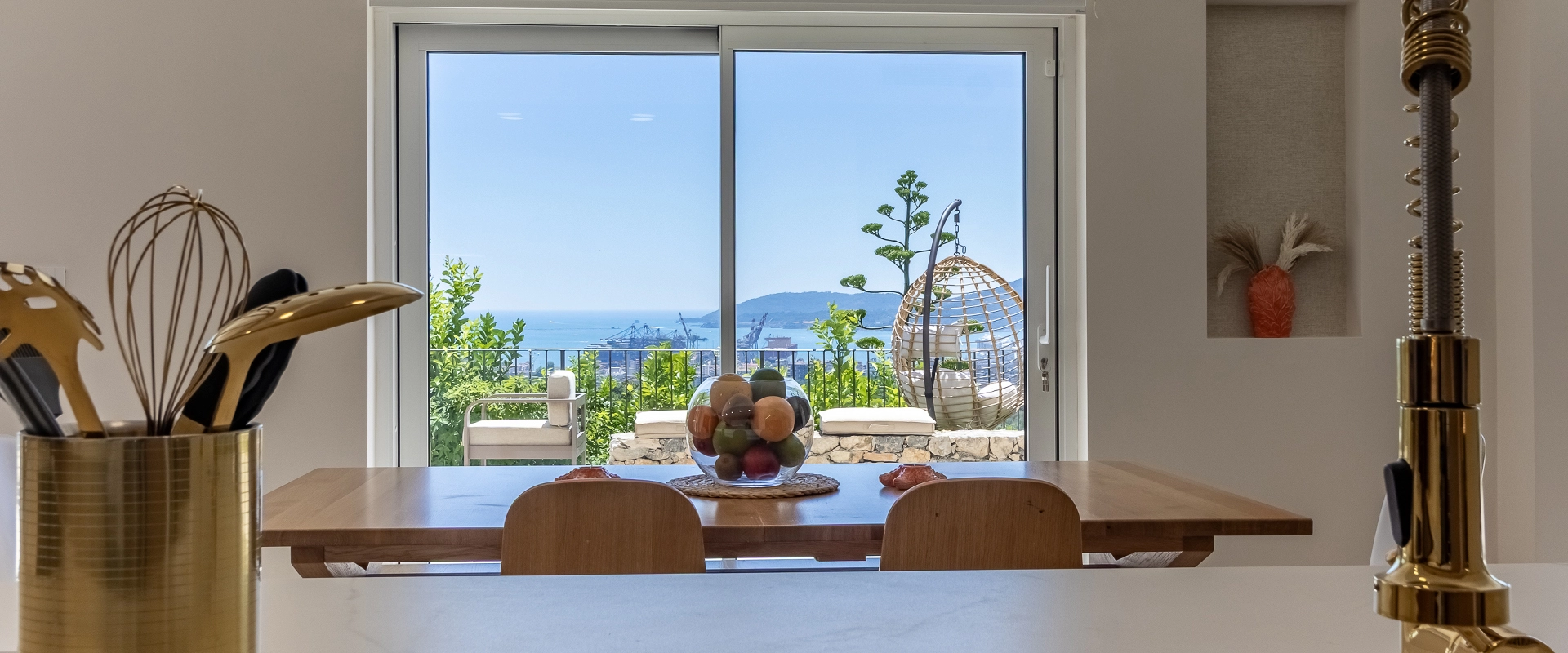 Kitchen facilities at Villa Amaranta La Spezia
