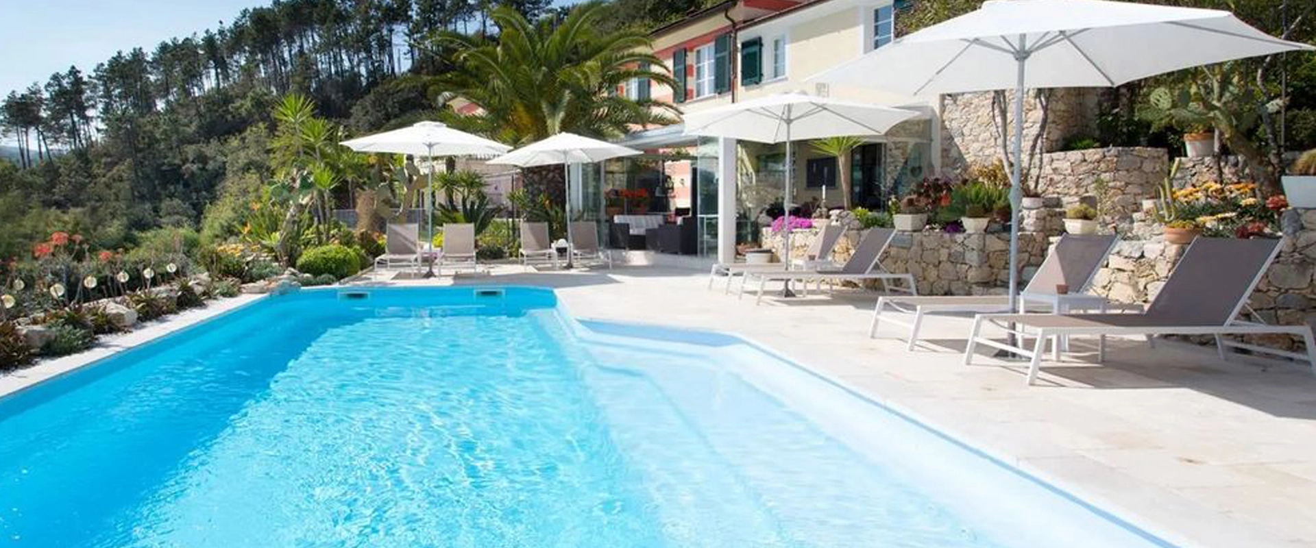 Luxury villa swimming pool La Spezia Liguria Italy