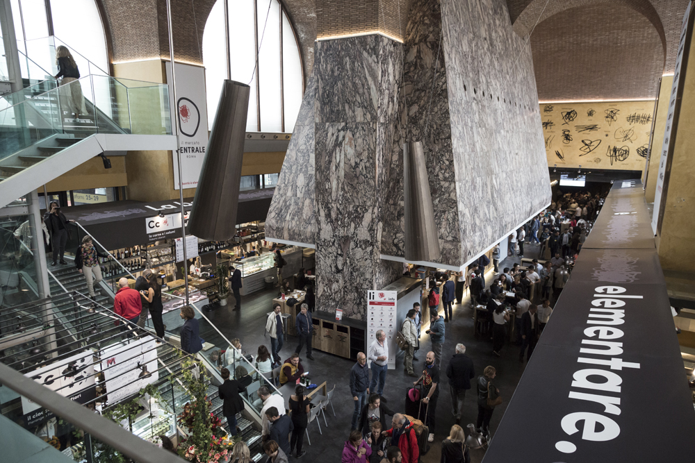 Mercato Centrale food market in La Spezia